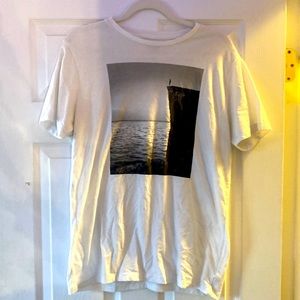 Old navy t shirt